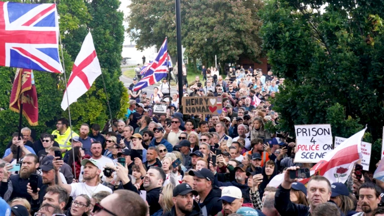 Southampton : manif anti-police après le meurtre d'un étudiant