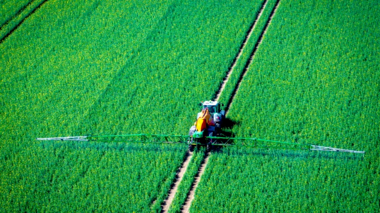 Le Parlement suisse accélère l'homologation des pesticides