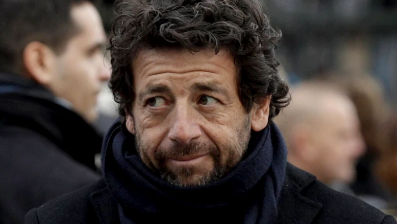 Patrick Bruel : mise en examen et détention provisoire requises