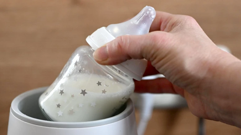 Renforcer la sécurité des laits infantiles en Suisse après le scandale
