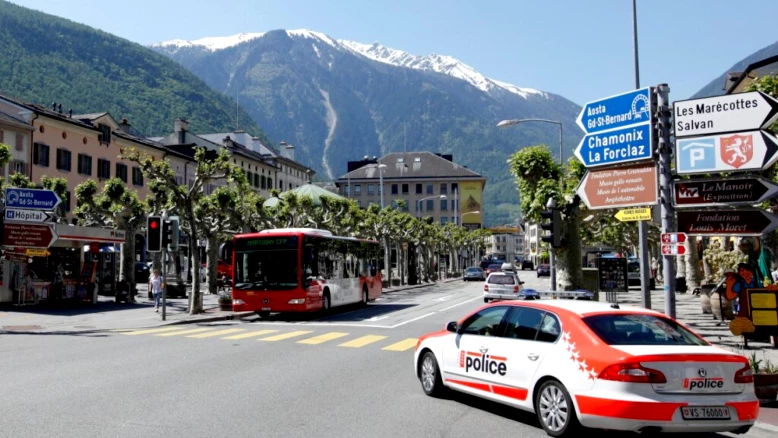 Valais: Arrestation d'un jeune après 12 délits dont vol à Martigny