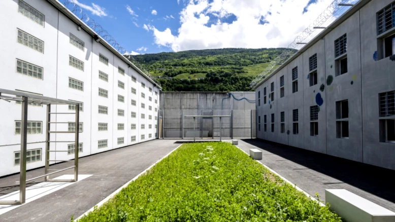 Évasion échouée de trois détenus à la prison de Sion