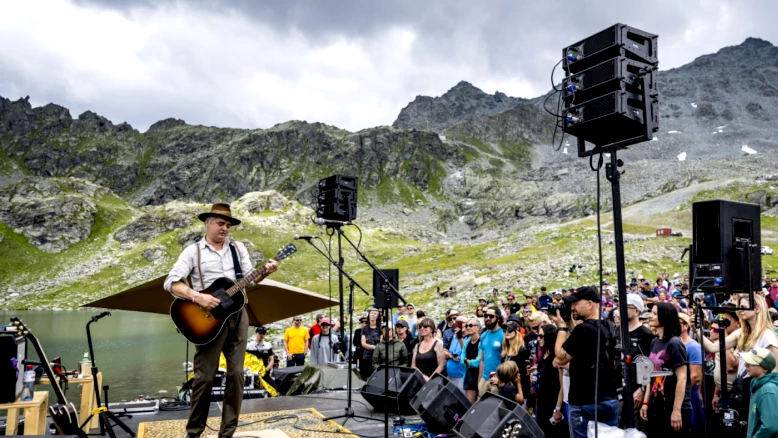 Concert en altitude: Peter Doherty au lac des Vaux pour le PALP Festival