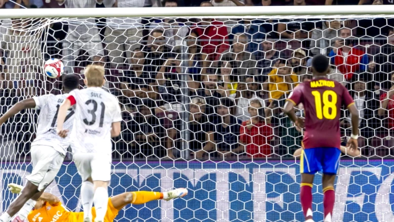 Servette s'incline 3-1 face à Plzen et dit adieu à la Ligue des Champions