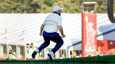 Ryder Cup : l'Europe vacille mais conserve son titre à Farmingdale