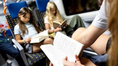Quart d'heure de lecture dans le Léman Express pour 2 000 élèves