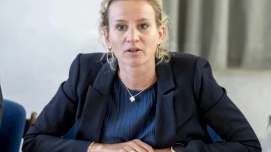 Nicolas Walder confie l'énergie et les SIG à Delphine Bachmann