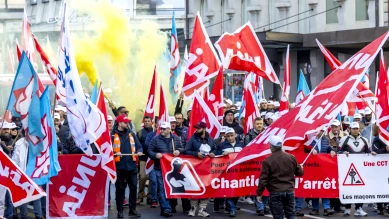 Grève des maçons romands : 7 000 en manifestation à Lausanne
