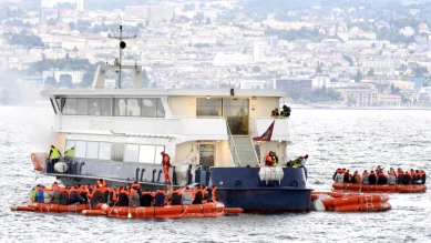 Exercice d'évacuation réussi sur le Léman à Vidy par la CGN et la SISL