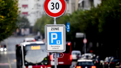 Fribourg: vitesse minimale de 50 km/h sur les routes cantonales