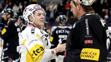 Killian Mottet ému après son but à Fribourg et l'ovation adverse