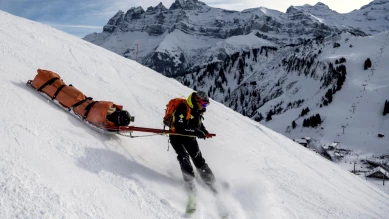 Suva: couverture et coûts des accidents de ski à l'étranger