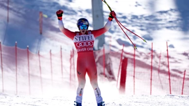 Marco Odermatt remporte la descente de Beaver Creek, 48e victoire