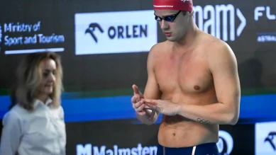 Noè Ponti en argent au 100 m papillon, battu par Maxime Grousset