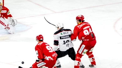 National League: le LHC bat Bienne 2-1, première victoire à Bienne