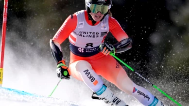 Alice Robinson en tête du géant à Mont-Tremblant, Camille Rast 5e