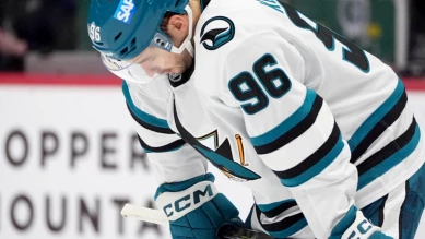 Kurashev et les Sharks battent les Hurricanes 4-1 en NHL