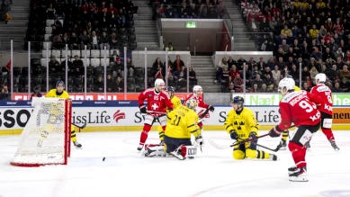 Euro Hockey Tour: la Suisse battue par la Suède 3-2 aux tirs au but