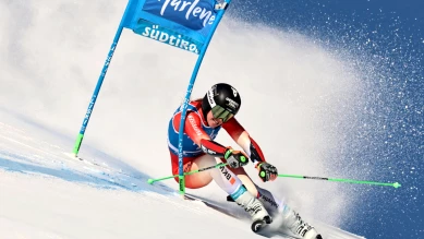 Camille Rast en lice pour la victoire au géant de Plan de Corones