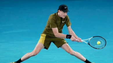 Jannik Sinner impressionne et file au 3e tour de l'Open d'Australie