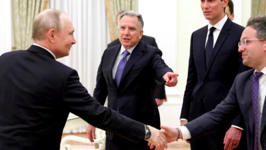 Moscou exige le départ des troupes de Kiev du Donbass avant Abou Dhabi