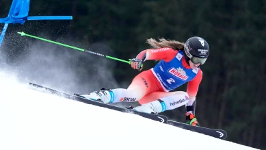 Camille Rast en lice pour la victoire en géant à Spindleruv Myln