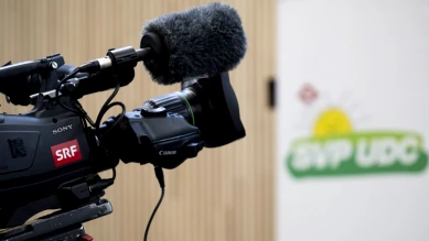 L'UDC soutient la réduction de la redevance SSR à 200 francs