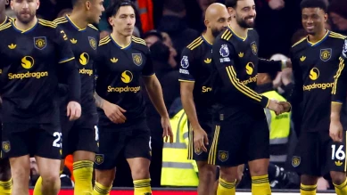 Premier League: la course au titre relancée après la défaite d'Arsenal