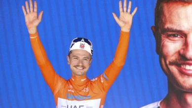 Jay Vine poignet cassé au Tour Down Under après choc avec un kangourou