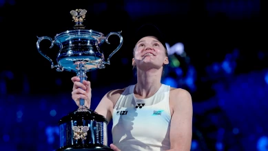 Rybakina bat Sabalenka et remporte l'Open d'Australie