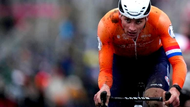 Mathieu van der Poel: 8e titre mondial en cyclo-cross à Hulst
