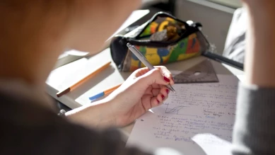 Fribourg adopte Matu2027: maturité gymnasiale, bilinguisme et sciences