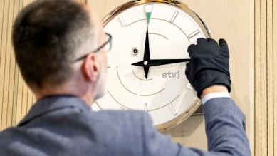 Horloge Exceptionnelle "Made in Vaud" Inaugurée au Grand Conseil par des Apprentis