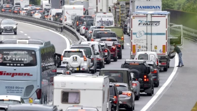Début des vacances : embouteillages géants au tunnel du Gothard