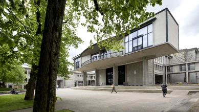 Fribourg : Record de Diplômes Universitaires Atteint en 2024