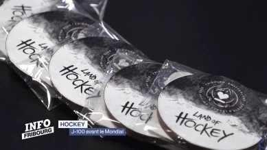 J-100 avant le championnat du monde de hockey