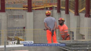 Pose de la première pierre du gymnase du Chablais à Aigle