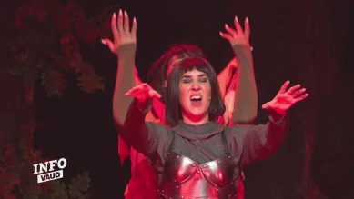 Coup de projo sur l'artiste Faustine Jenny