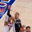 Wembanyama relance les Spurs face aux Knicks à New York, Trump hué
