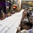 Locarno : une banderole de 60 000 noms déployée pour Gaza