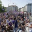 Des milliers de femmes défilent dans les rues de Suisse romande