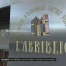 Un abribus devenu armoire d'échanges