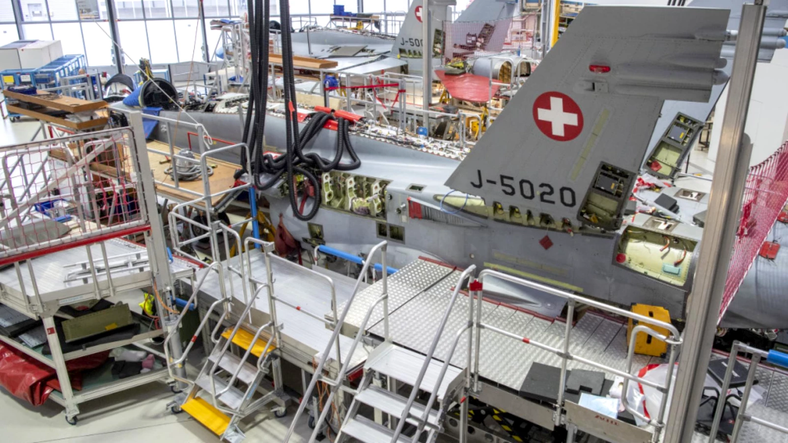 Quatre F-35A assemblés et testés en Suisse par Ruag à Emmen