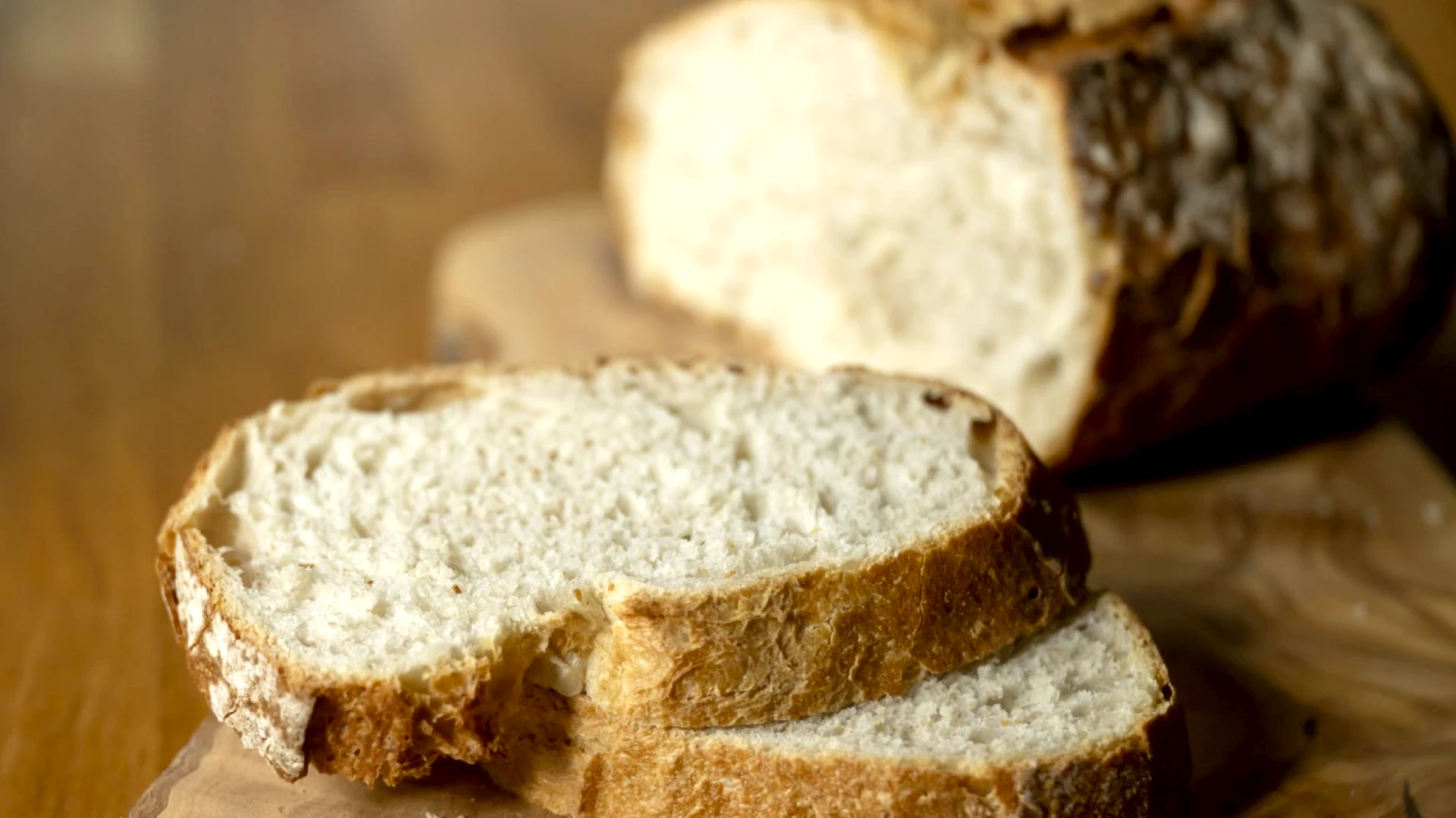 Pain à 99 centimes : les paysans dénoncent le dumping des distributeurs