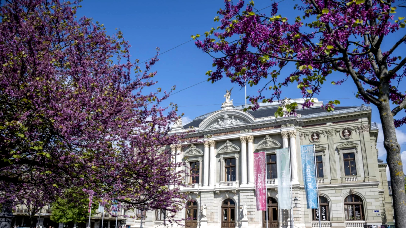 Le Grand Théâtre vend 15 000 costumes au public ce week-end