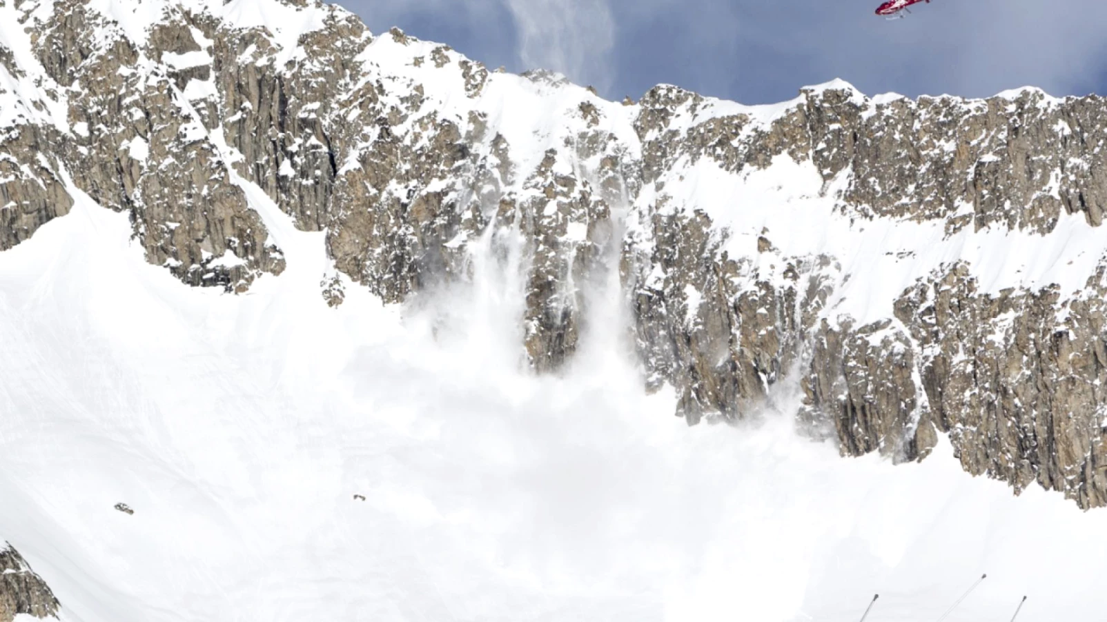 Risque d'avalanche élevé en Valais : niveau 4, hors-piste déconseillé