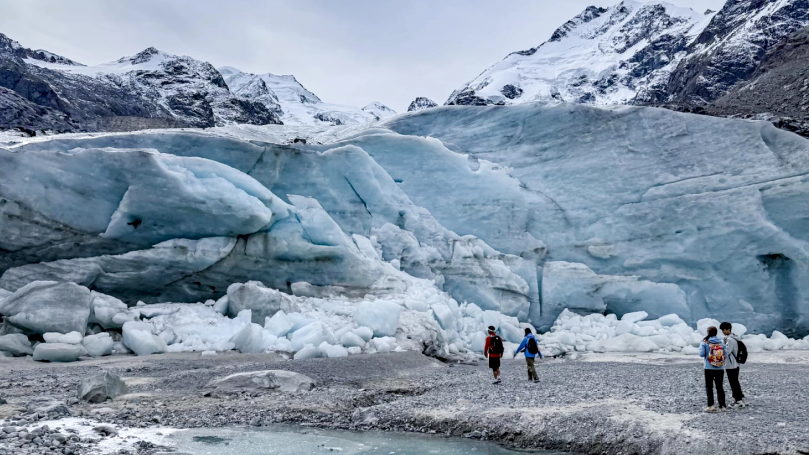 À Martigny, exposition sur les enjeux climatiques du Valais avec IA