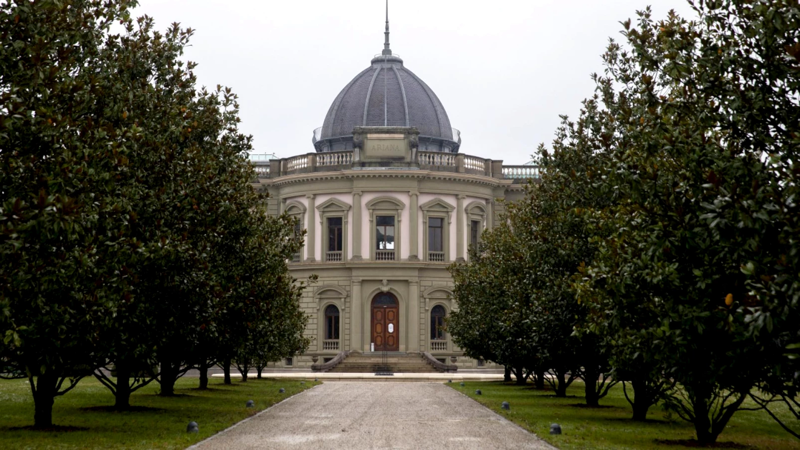 Exposition Simultanés de Marie Ducaté au musée Ariana, Genève