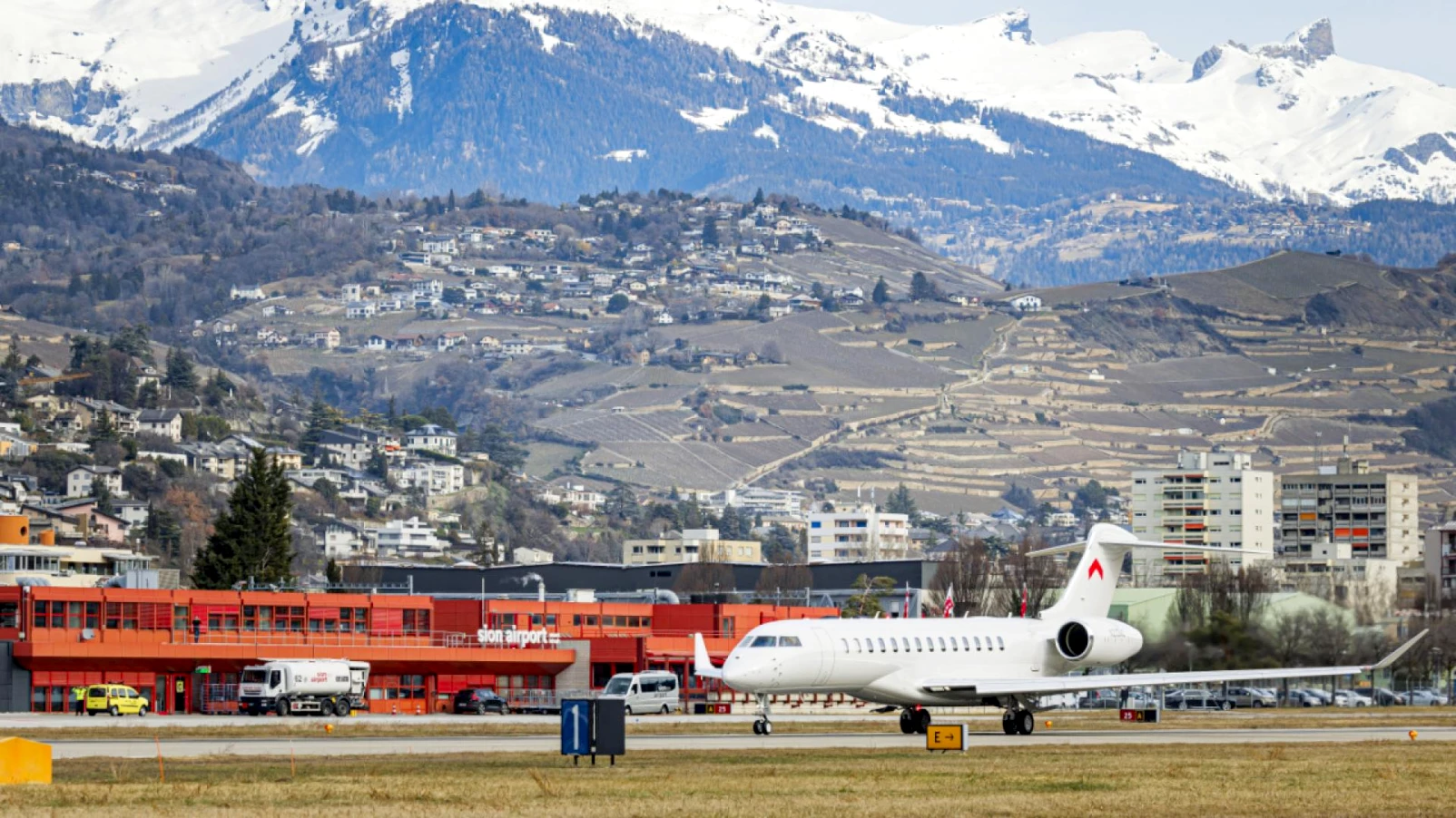 Aéroport de Sion: audit externe en cours après un climat de tension