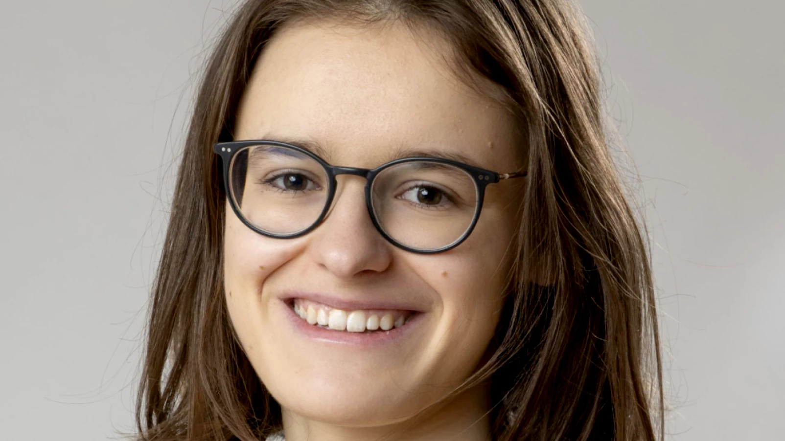 Jeune poétesse Maëlle Rérat publie son premier recueil